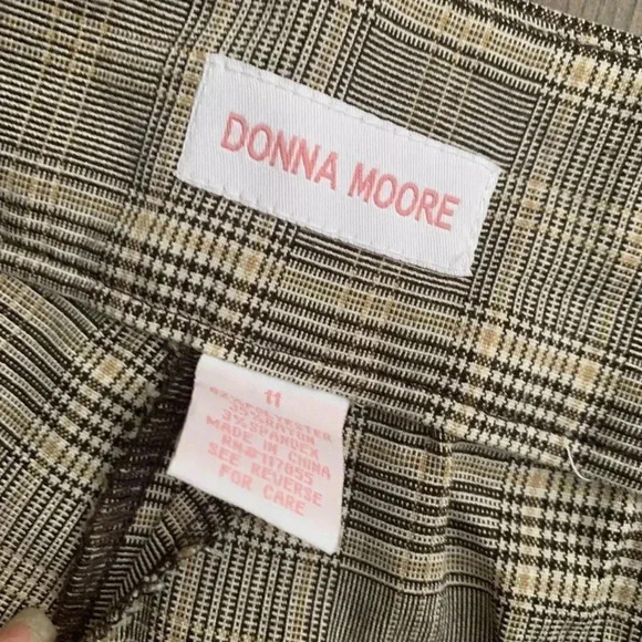 Plaid pageboy shorts  - Picture 2 of 3